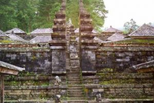 Teras 2 Candi Cetho