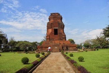 Sejarah Candi Brahu