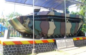 Tank Amfibi AMTrak (LVT) di museum brawijaya