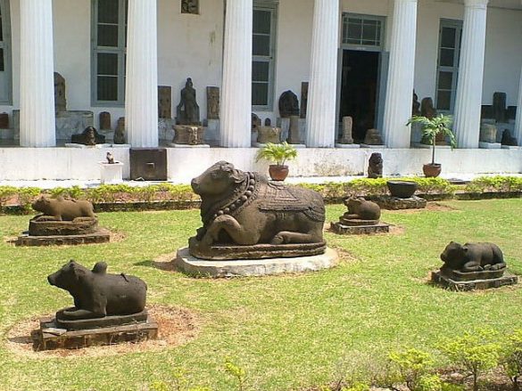 Koleksi Di Museum Gajah